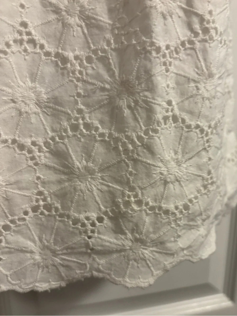 LOFT White Floral Eyelet Scoop Neck Sleeveless Cotton Top - Picture 8 of 11